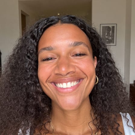 Portrait d'une habitante du quartier Fonderie après sa demande de devis à Mulhouse